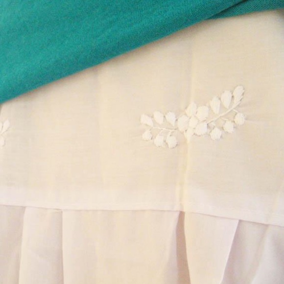 Boho Embroidered Party Mexican Dress - Picture 3 of 3